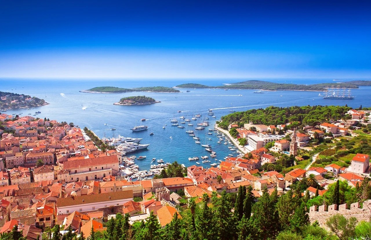The Advantages of Choosing a Travel Package to Croatia